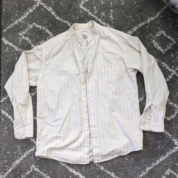 Oversized Button down shirt sz:M - Picture 3 of 4